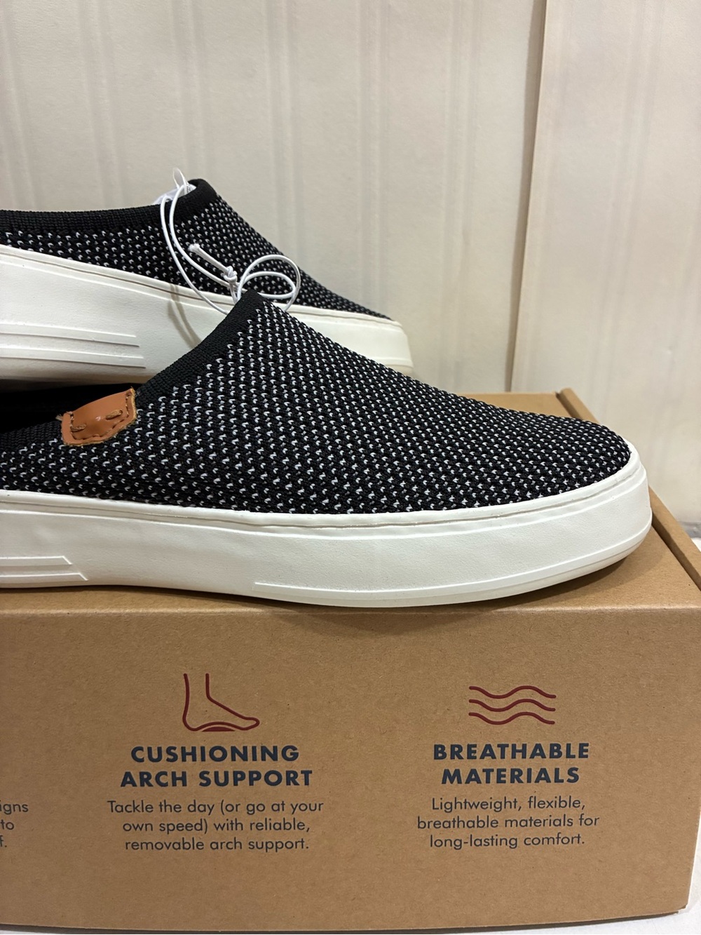 dearfoams Women's Black and White Slip-On Knit Sneakers
